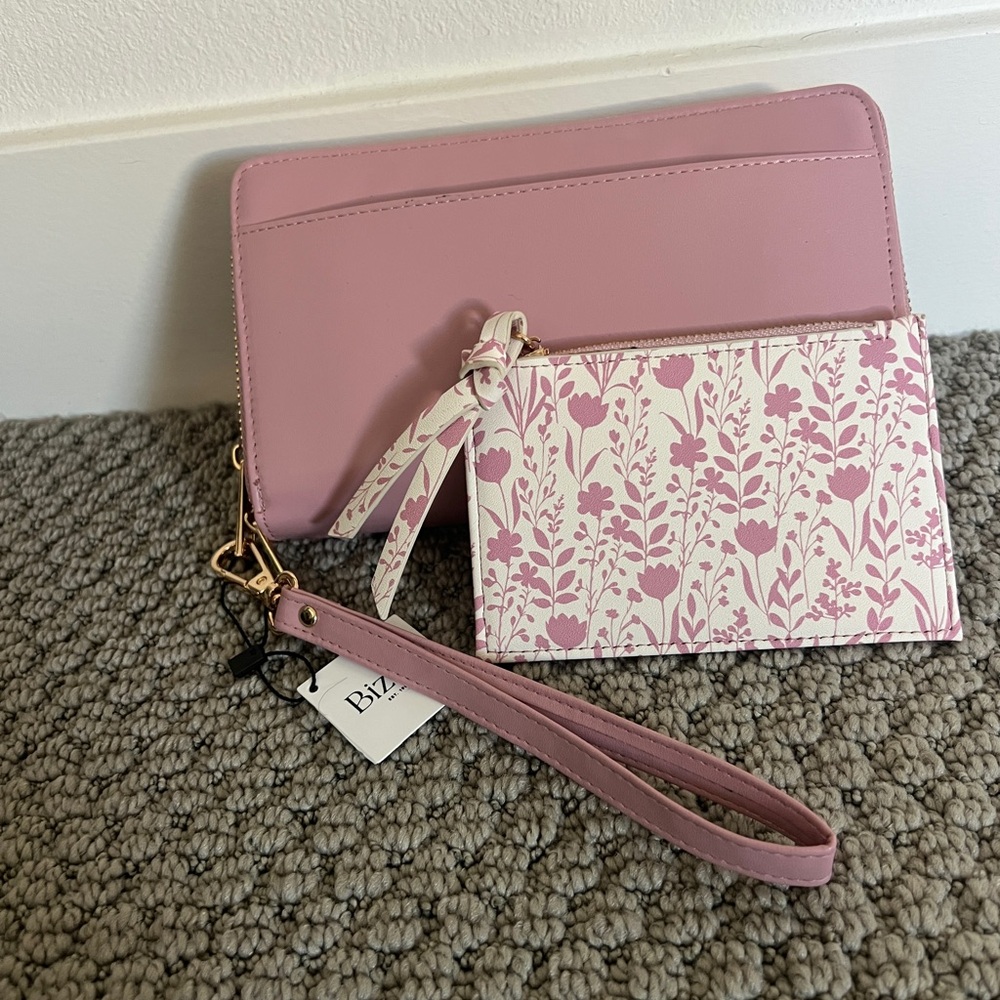 Clutch with Small Wallet with pink prints brand new - Picture 2 of 6